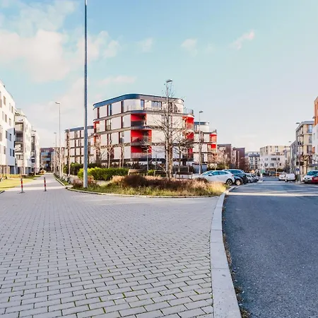 Blueground Zizkov Furnished Park Prg-42 プラハ