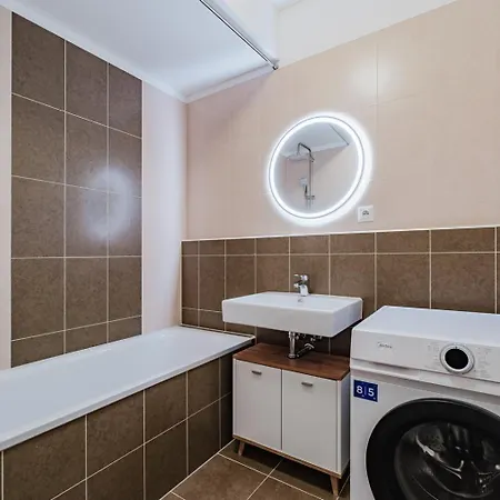 Blueground Zizkov Furnished Park Prg-42 * براغ
