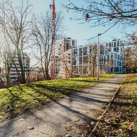 Blueground Zizkov Furnished Park Prg-42
