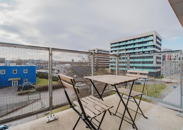 Blueground Zizkov Furnished Park Prg-42 *